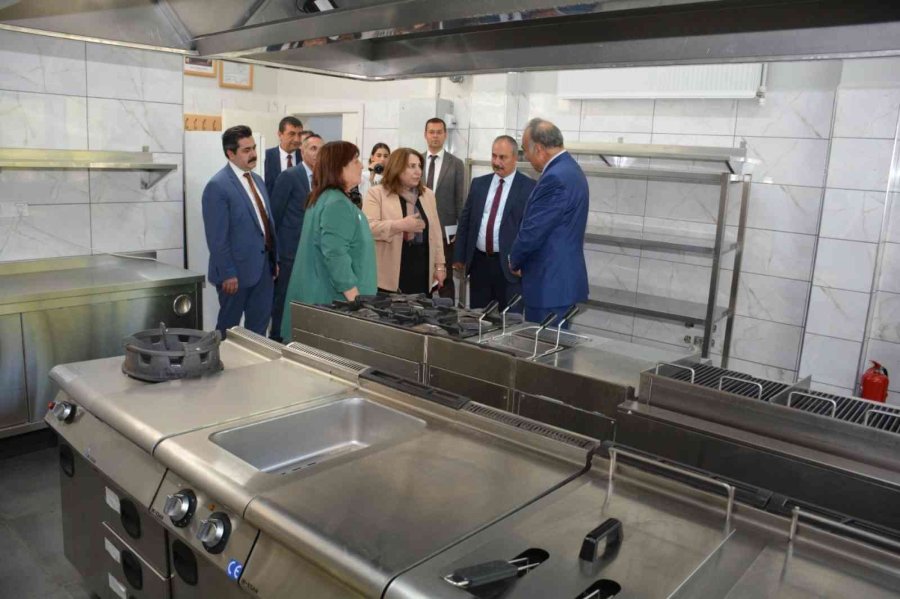 Gazi Mesleki Ve Teknik Anadolu Lisesi’nde 2.8 Milyon Lira Maliyetle Yeni Üretim Atölyeleri Kuruldu