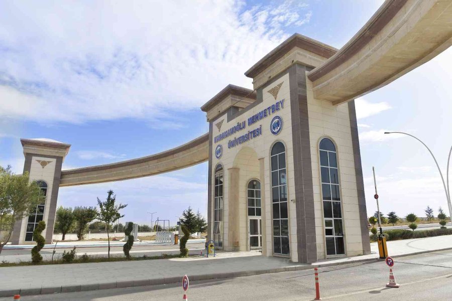 Rektör Namık Ak: “üniversitemizde Yüzde 100’lük Doluluk Oranına Ulaşılması Bizim İçin Mutluluk Vericidir”