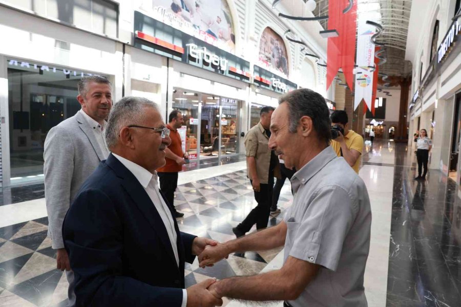 Büyükkılıç’tan Türkiye Ve Avrupa’nın En Büyük Karma Avm’si Kumsmall’a Ziyaret