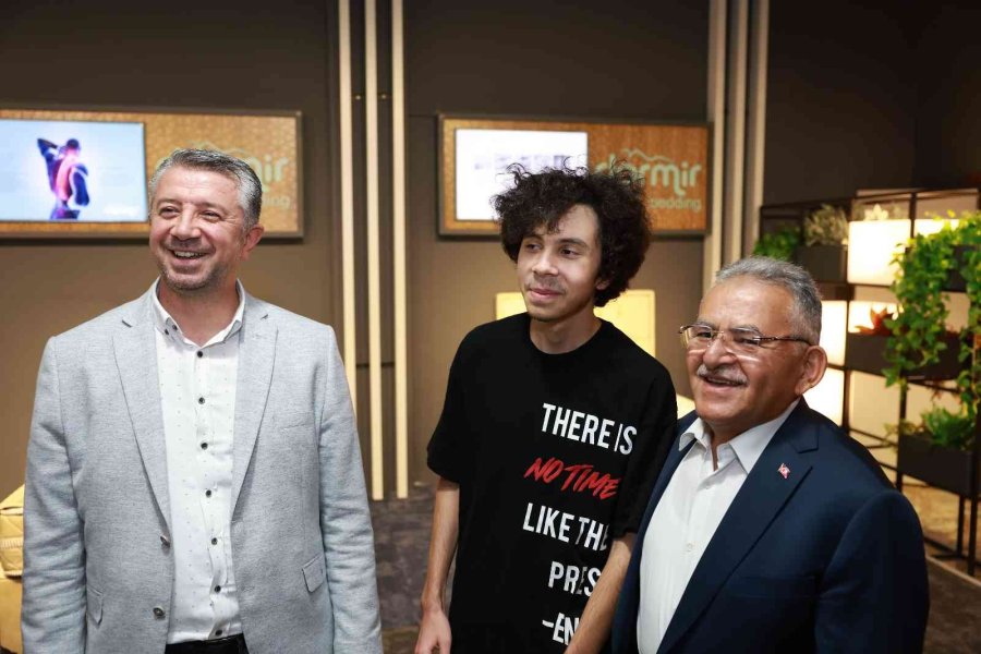 Büyükkılıç’tan Türkiye Ve Avrupa’nın En Büyük Karma Avm’si Kumsmall’a Ziyaret