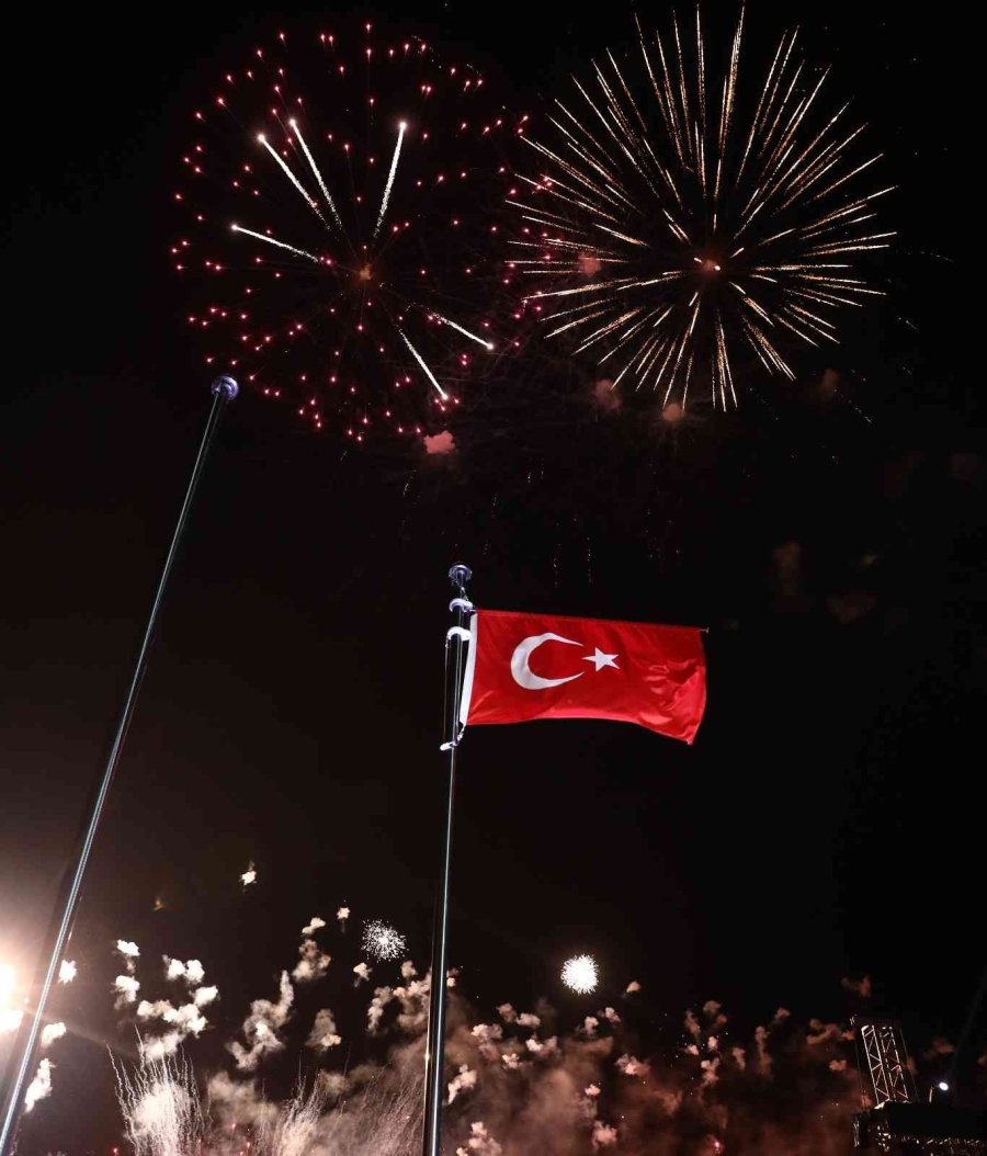 5. İslami Dayanışma Oyunları Kapanış Seremonisiyle Sona Erdi