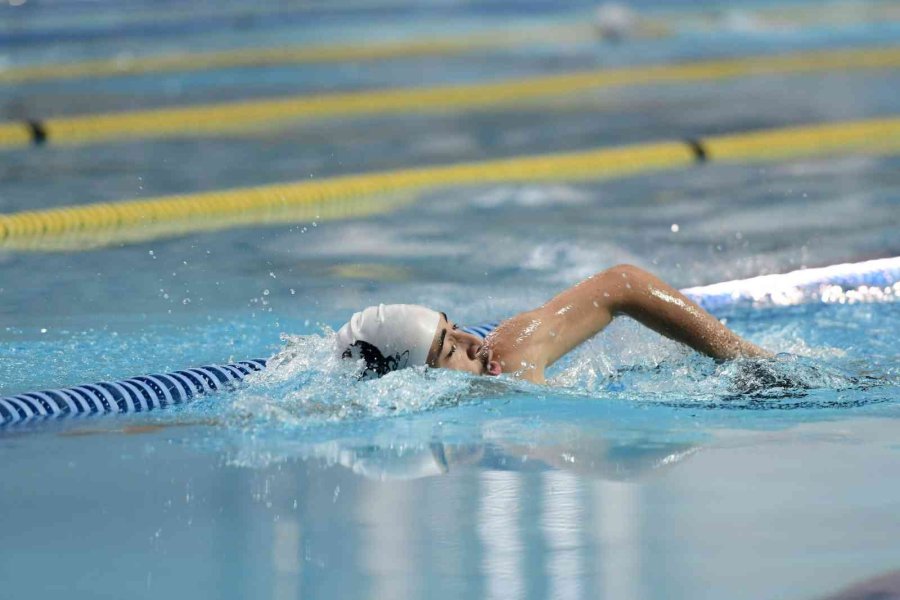 Muratpaşa Belediyesinin Triatlon Kursuna İlgi