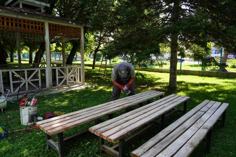 Selçuklu’da Park Bakım Çalışmaları Devam Ediyor