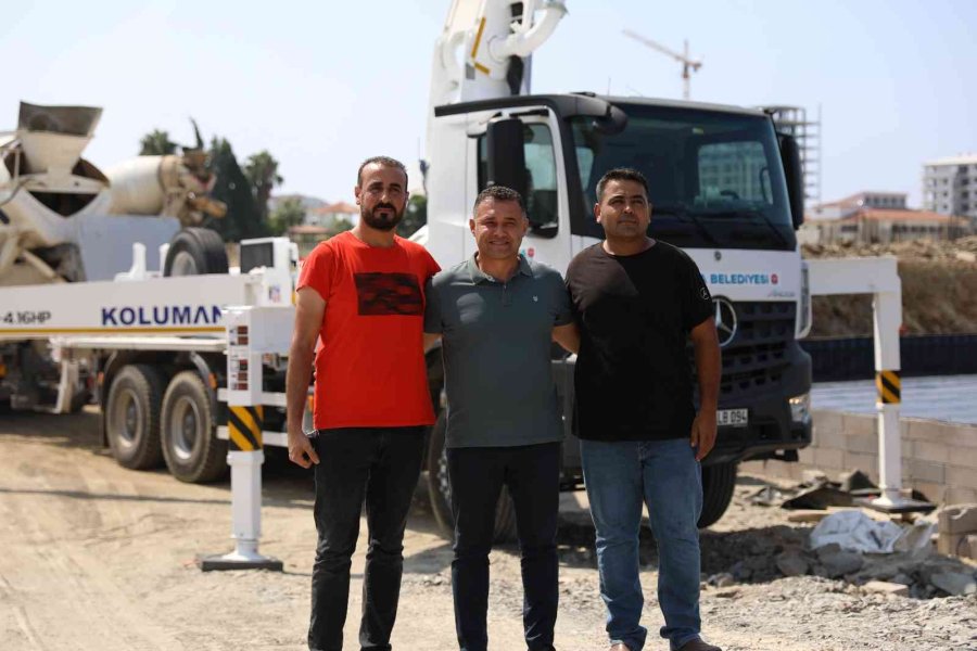 Mahmutlar Kültür Merkezi İnşaatında İlk Beton Döküldü