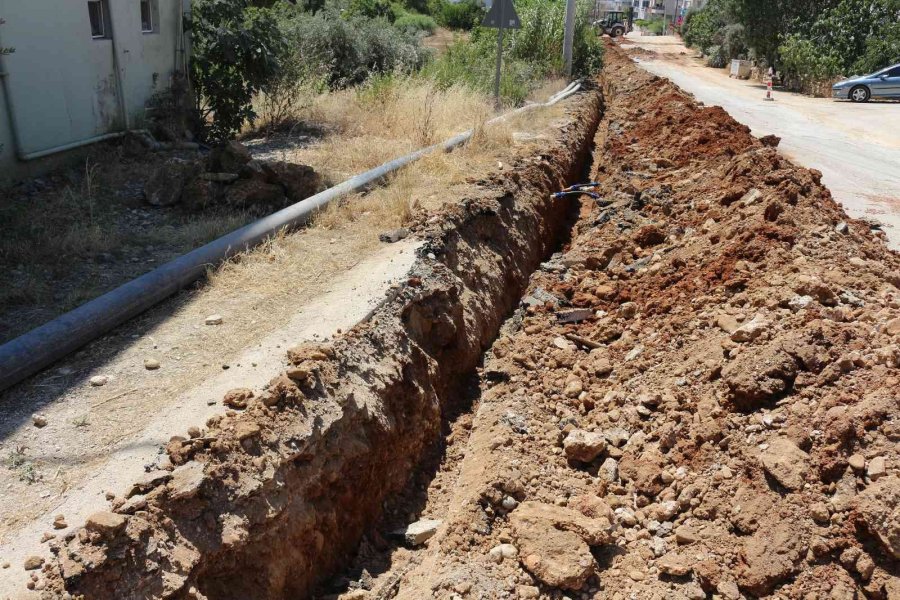 Büyükşehir Serik’te Alt Yapı Çalışmalarını Sürdürüyor