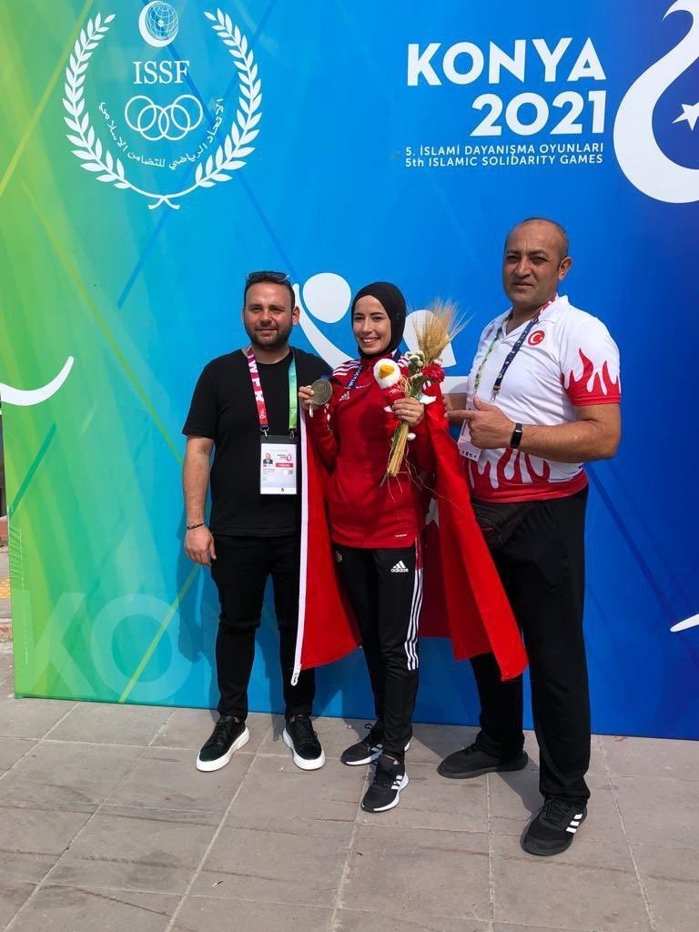 Hayriye Türksoy Hançer, Konya’dan Altın Madalyayla Döndü