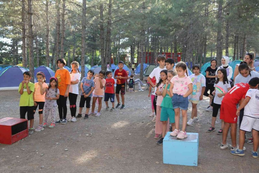 Yoğun İlgi Gören Doğa Kampı Hafta İçi De Başladı