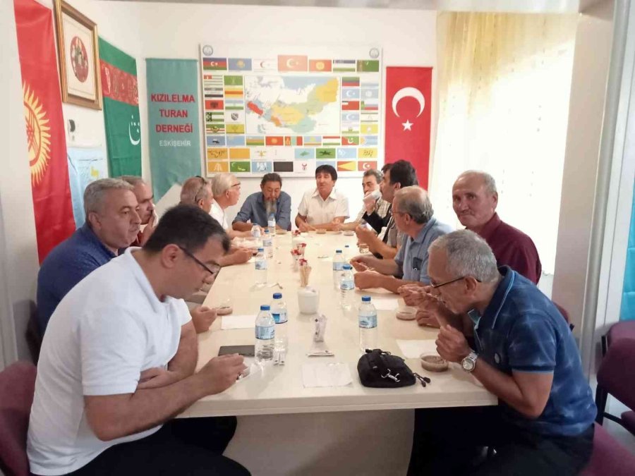 Kızılelma Turan Derneği ‘aşure Programı’ Düzenledi