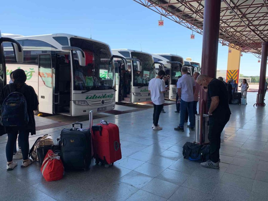 Yeni Kural Sürücüleri De Yolcuları Da Memnun Etti