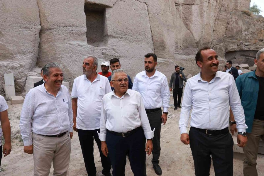 Başkan Büyükkılıç, Tarihi Agios Dimitrios Kilisesi’nin Restorasyon Çalışmalarını İnceledi