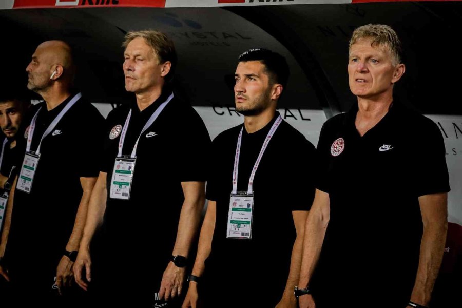 Spor Toto Süper Lig: F.t. Antalyaspor: 2 - Trabzonspor: 1 (ilk Yarı)