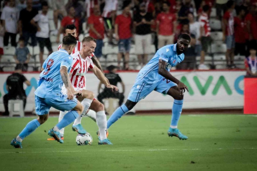 Spor Toto Süper Lig: F.t. Antalyaspor: 2 - Trabzonspor: 1 (ilk Yarı)