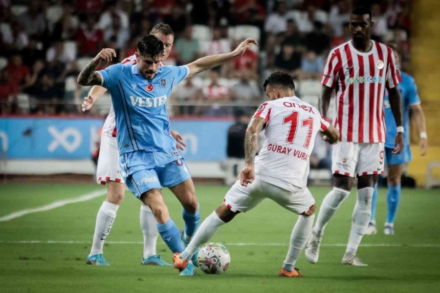 Spor Toto Süper Lig: F.t. Antalyaspor: 2 - Trabzonspor: 1 (ilk Yarı)