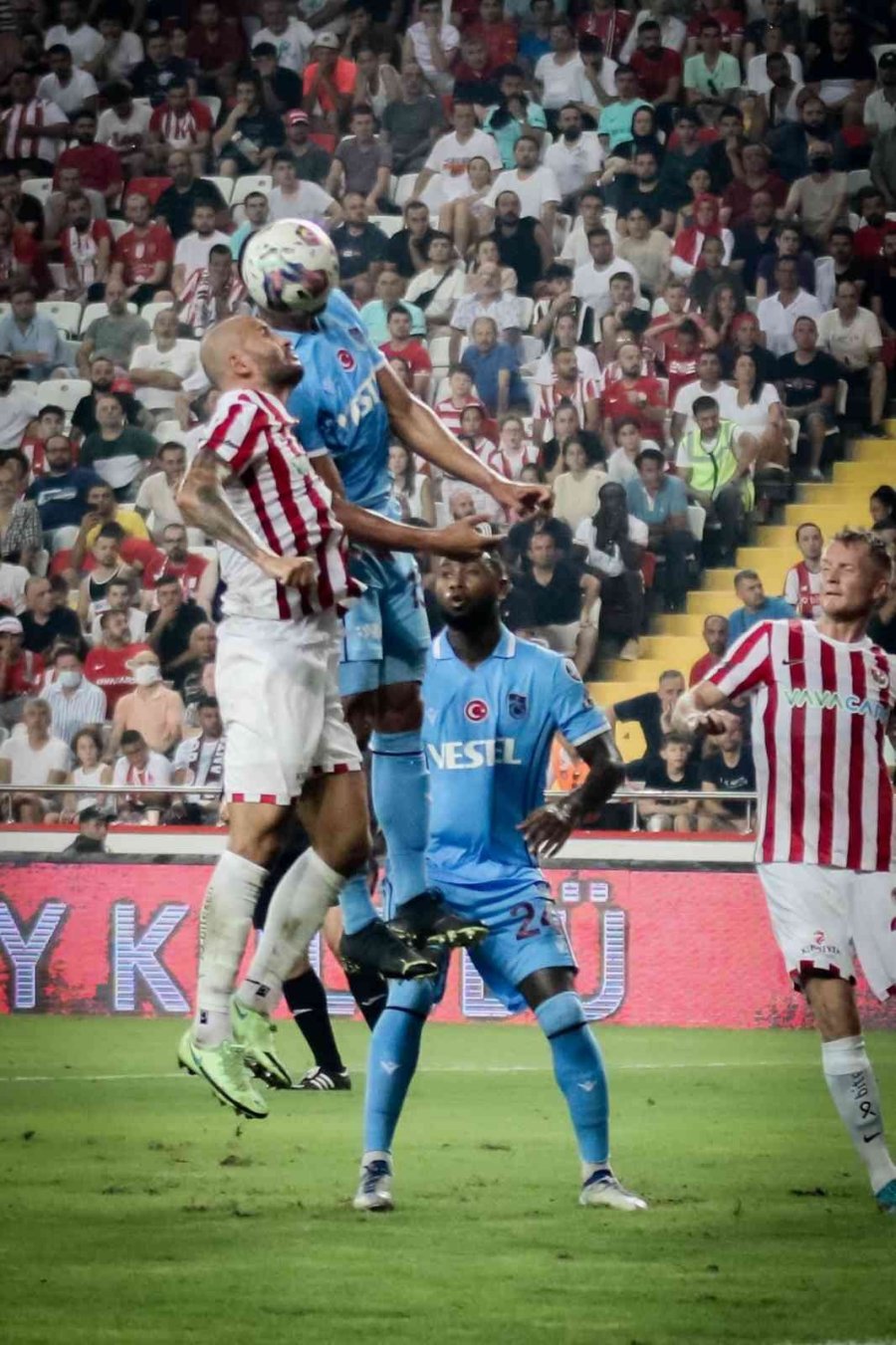 Spor Toto Süper Lig: F.t. Antalyaspor: 2 - Trabzonspor: 1 (ilk Yarı)