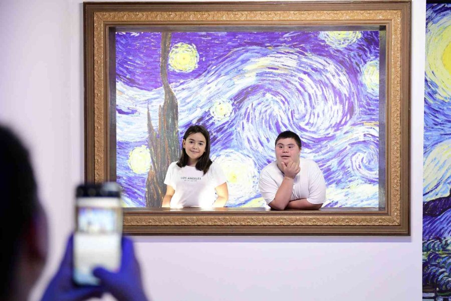 Selfie Park’ta Eğlendiler