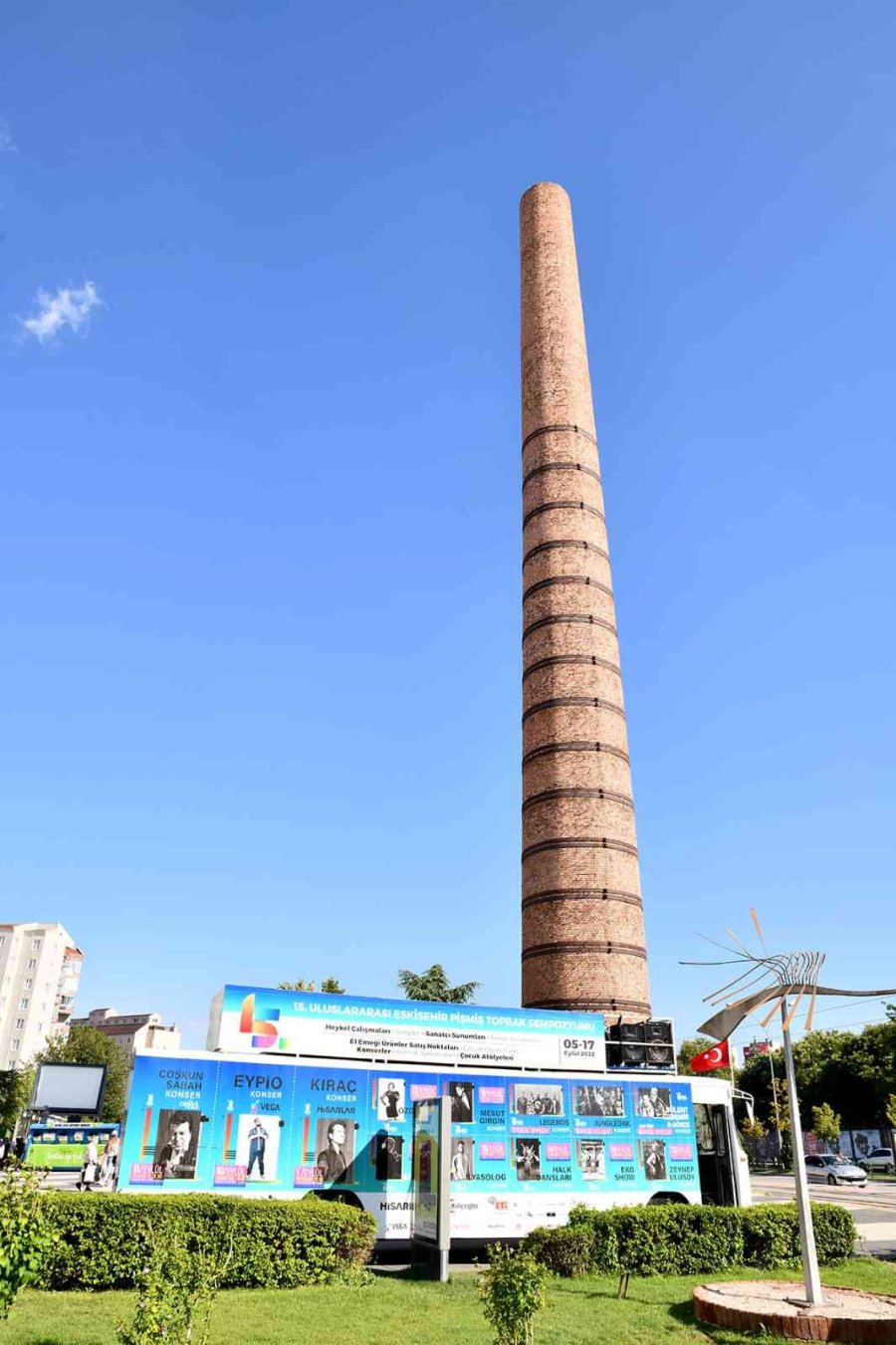 15. Sempozyum Nostaljik Otobüs İle Duyuruluyor