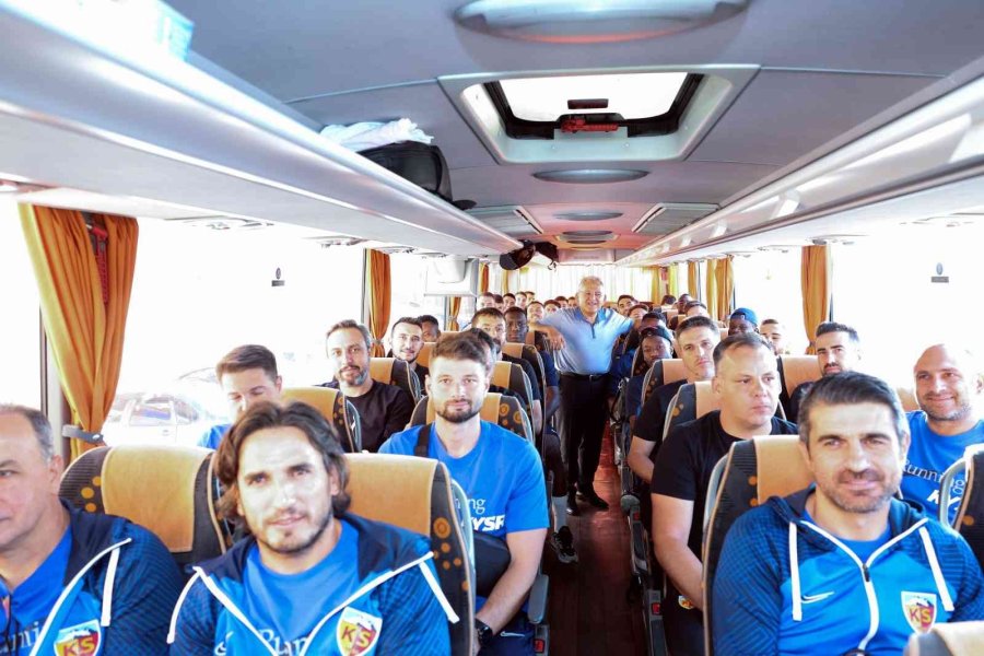 Başkan Büyükkılıç Başakşehir Maçı Öncesi Yukatel Kayserispor’u Ziyaret Etti