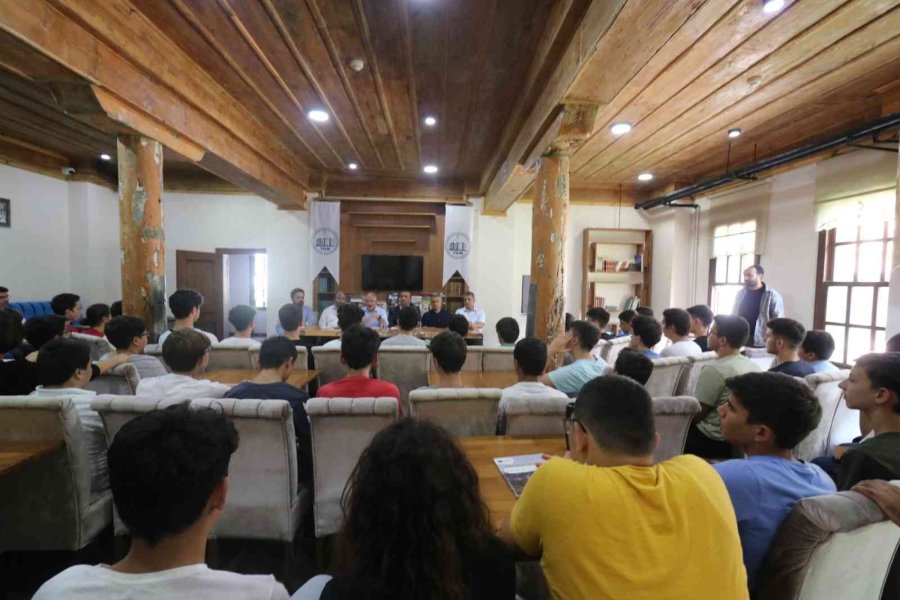 Çorum Belediye Başkanı Aşgın’dan Başkan Büyükkılıç’a Övgüler