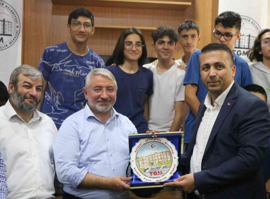 Çorum Belediye Başkanı Aşgın’dan Başkan Büyükkılıç’a Övgüler