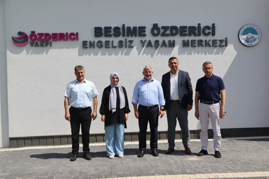 Çorum Belediye Başkanı Aşgın’dan Başkan Büyükkılıç’a Övgüler