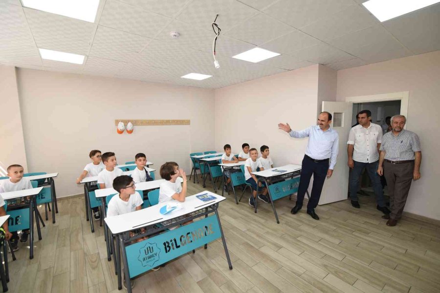 Başkan Altay, Ereğli’de Esnafla Ve Vatandaşla Buluştu, Yatırımları İnceledi