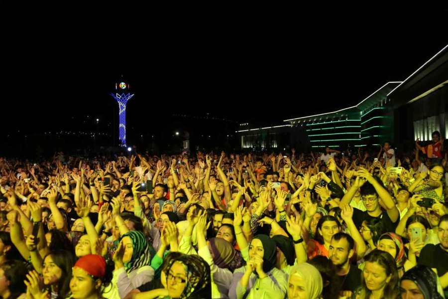 Kumsmall Avm’den Rekor Katılımlı Ceceli Konseri