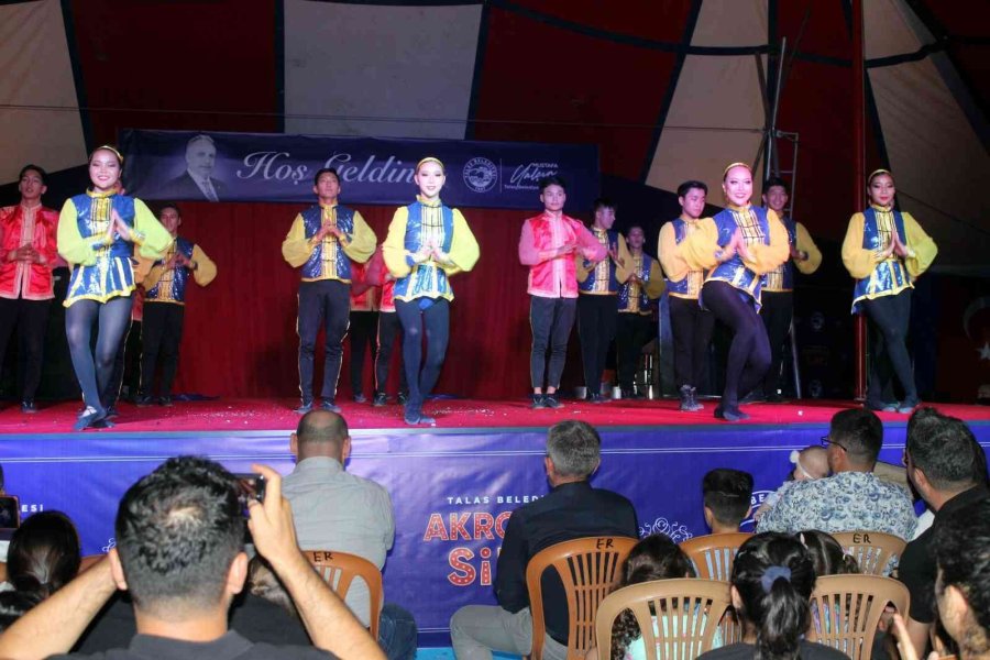 Talaslılar İlk Kez Sirk İle Buluştu