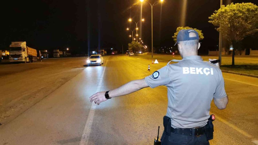 4 Bin 257 Kişi Denetlendi: 7 Gözaltı Ve Çok Sayıda Suç Unsuru Ele Geçirildi