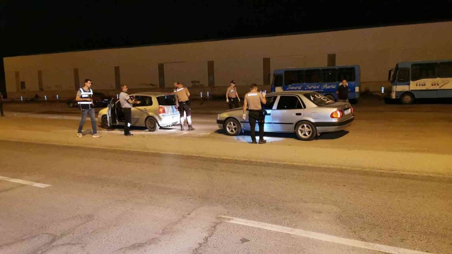 4 Bin 257 Kişi Denetlendi: 7 Gözaltı Ve Çok Sayıda Suç Unsuru Ele Geçirildi