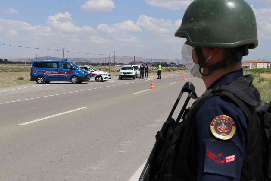 Aksaray’da Aranan 207 Şahıs Jandarma Tarafından Yakalandı