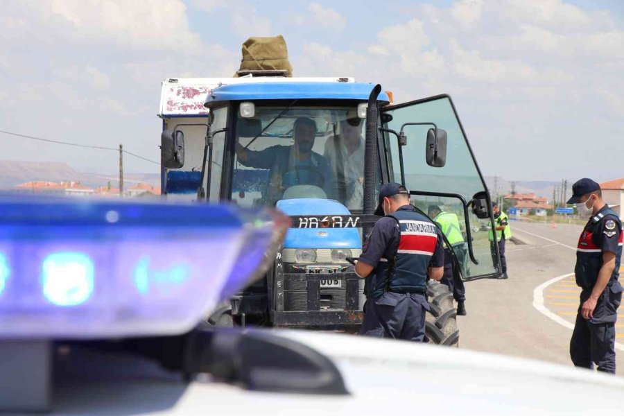 Aksaray’da Aranan 207 Şahıs Jandarma Tarafından Yakalandı