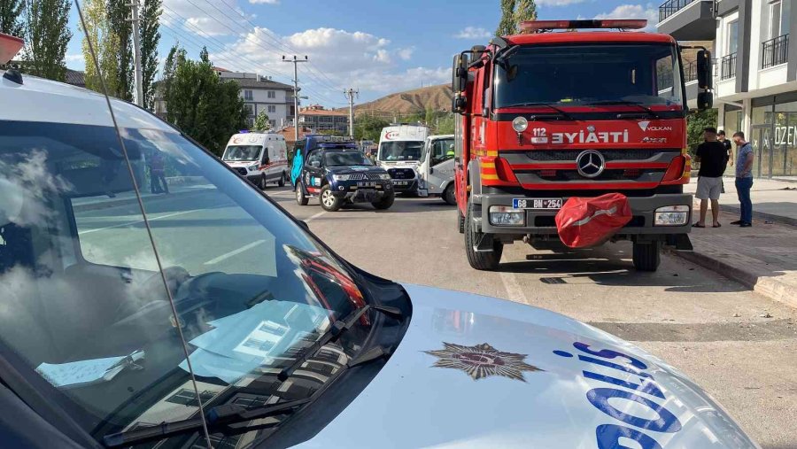 2 Haftalık Nişanlı Çift Kazada Can Verdi