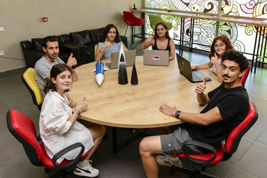 Genç Mühendisler Assim’de Roket Tasarlıyor