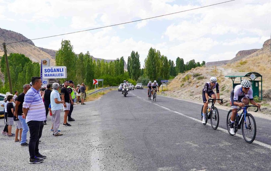 Bisikletçiler Kapadokya’da Başladı Erciyes’te Bitirdi