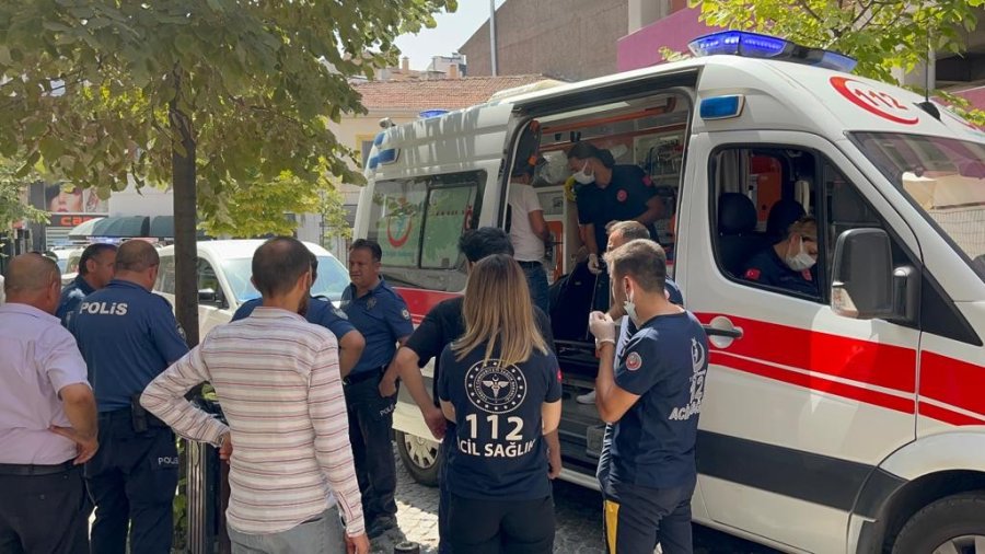 Okey Istıkasıyla Darp Edilen 62 Yaşındaki Adam Hastanelik Oldu