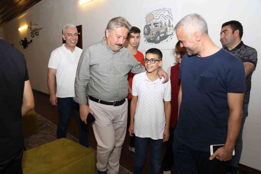 Tarihi Okulda Yatılı İngilizce Eğitim Kampı Başladı