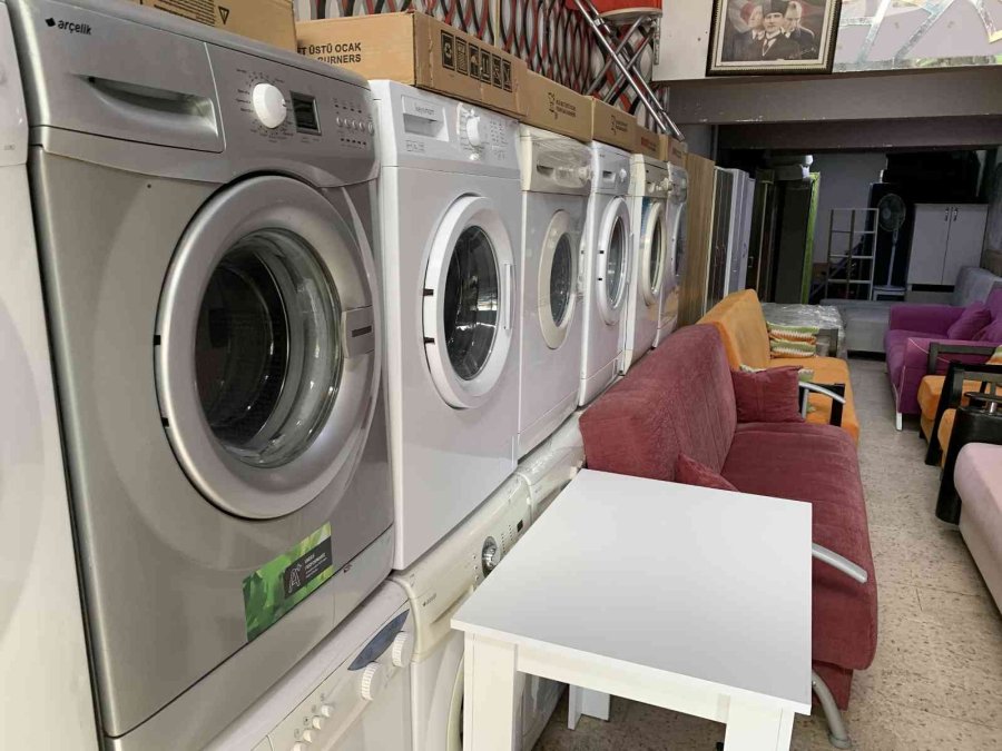 İkinci El Satıcılarından Öğrencilere Uyarılar