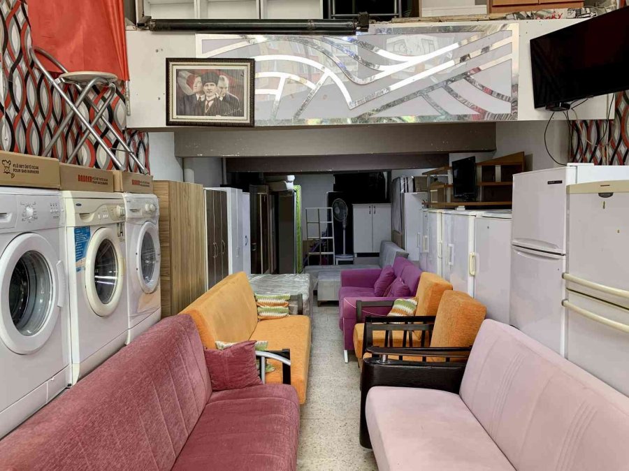 İkinci El Satıcılarından Öğrencilere Uyarılar