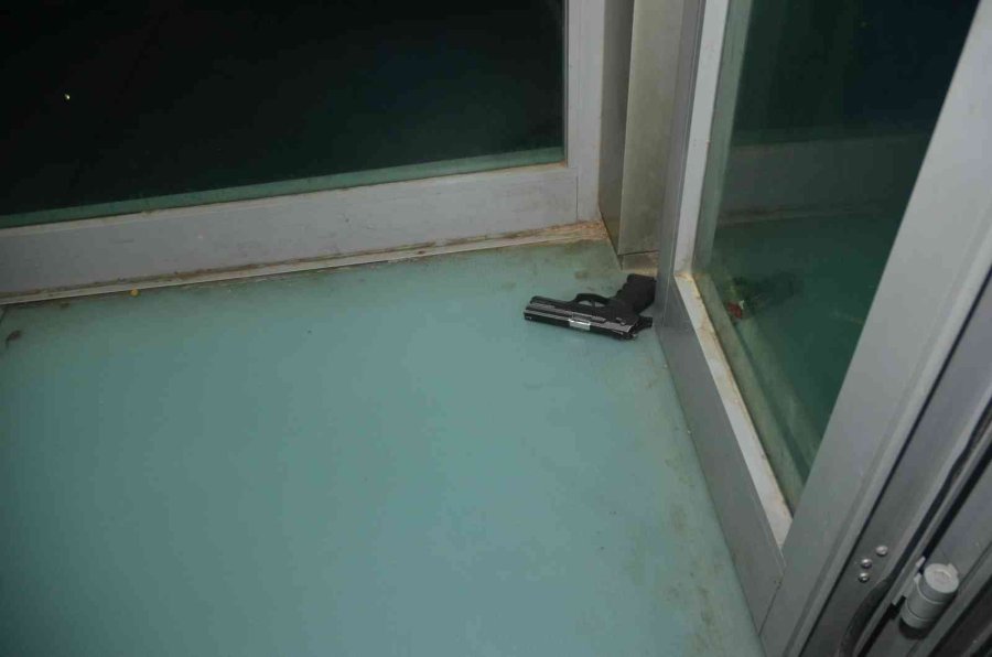 Antalya’da Silahlı Kavga: 1’i Ağır 3 Yaralı