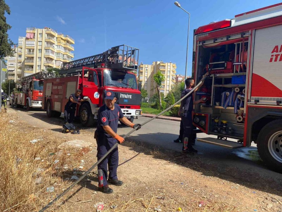 Depoda Çıkan Yangın Kısa Sürede Söndürüldü