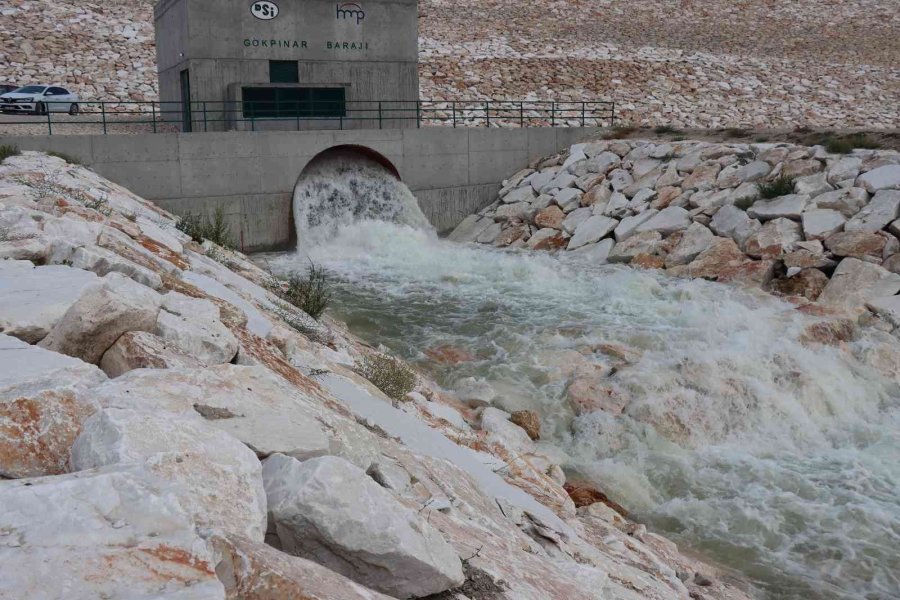 Gökpınar Barajından Debisi Azalan Sakarya Nehrine Su Salınmaya Başlandı