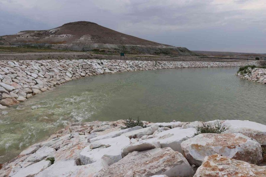 Gökpınar Barajından Debisi Azalan Sakarya Nehrine Su Salınmaya Başlandı