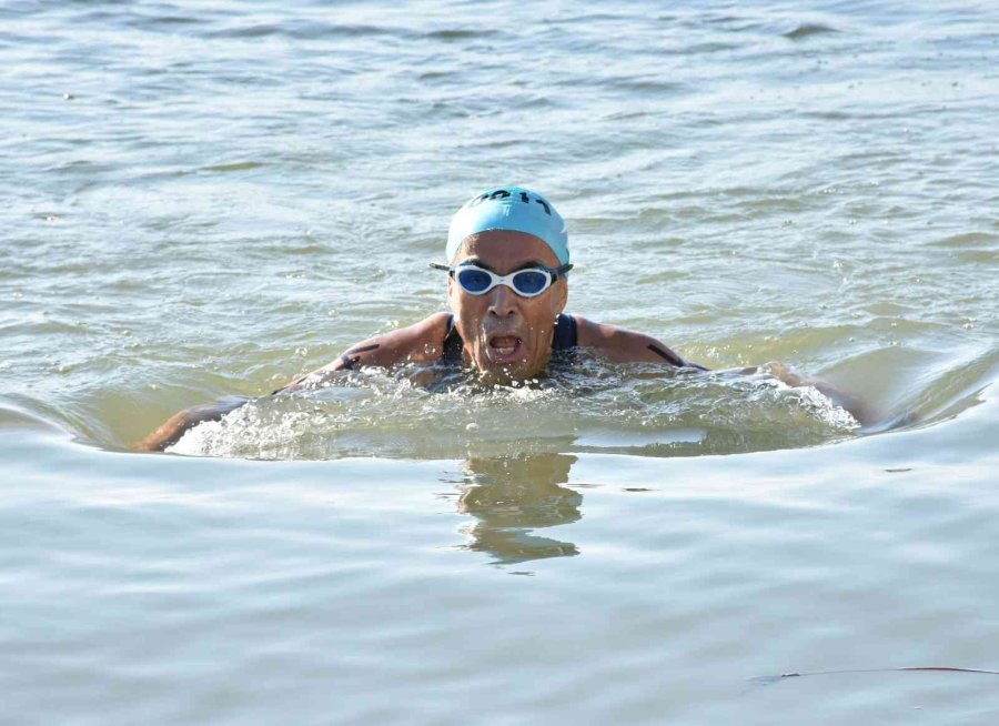 ‘demir Adam’ Standart Mesafede Türkiye Şampiyonu Oldu