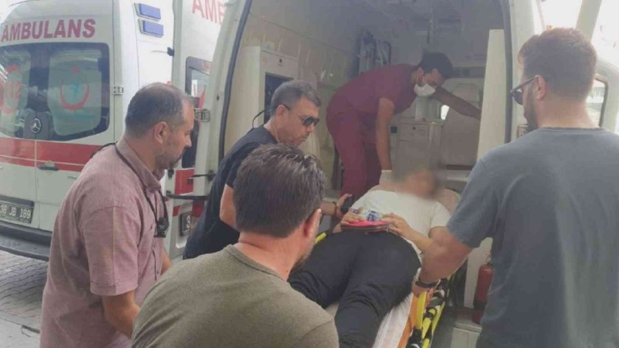 Aranan Kadın Balkondan Atladı, Polisten Kaçamadı