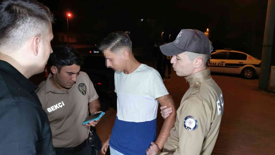 “bunların Kaşıntıları Var” Deyip Devletin Polisini Dövdürmek İçin Adam Çağırdı