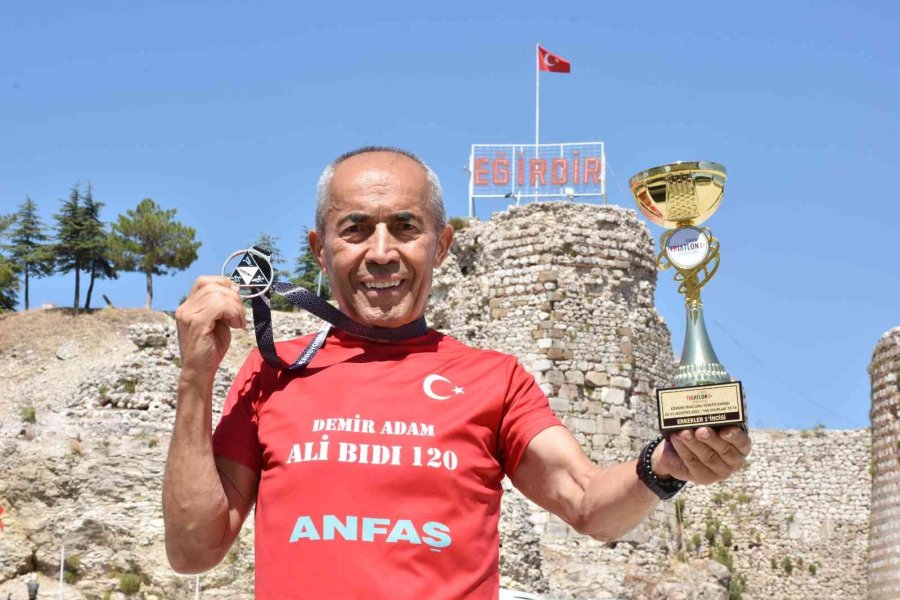 ‘demir Adam’ Standart Mesafede Türkiye Şampiyonu Oldu