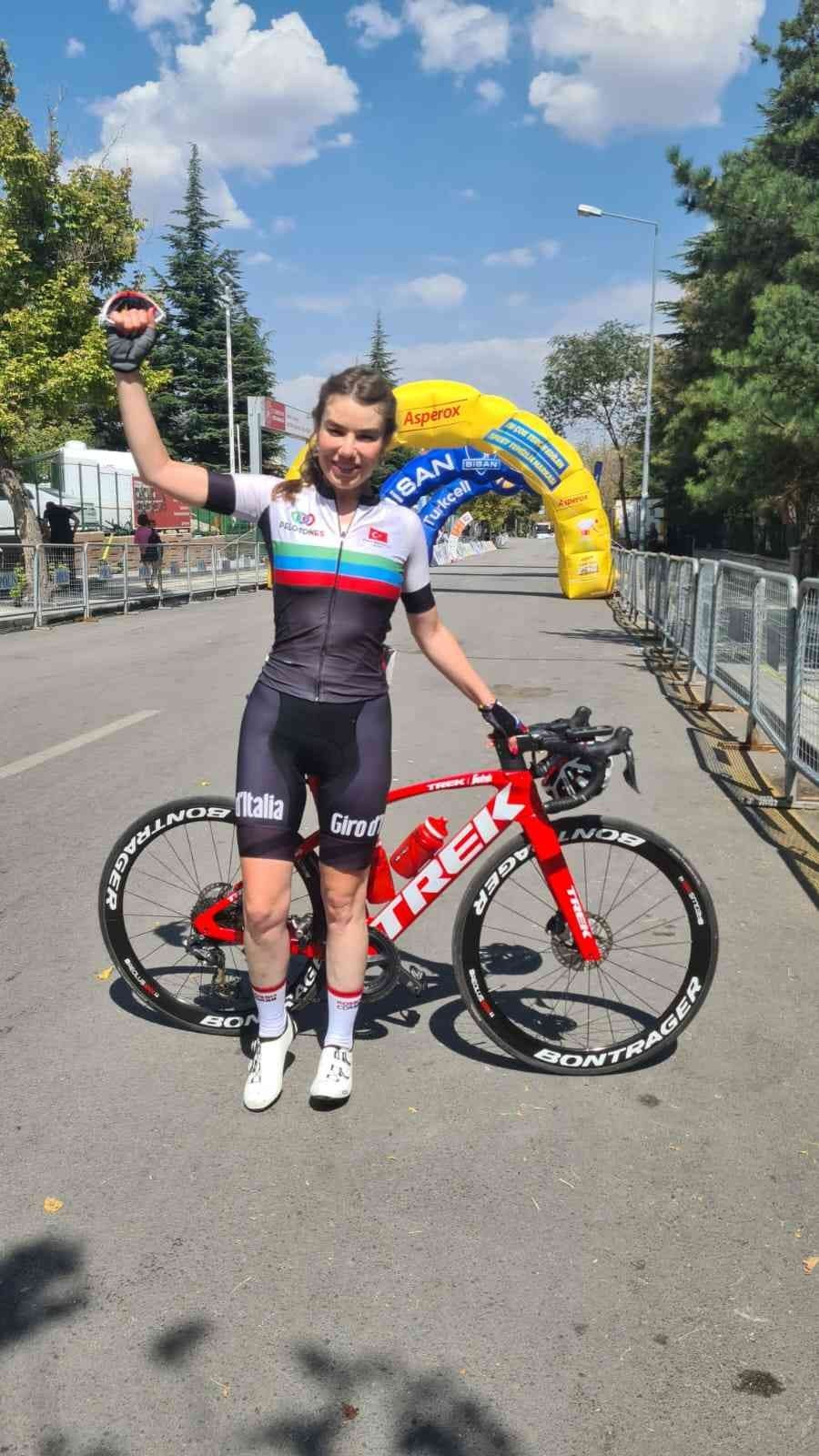 Sporcu Özlem Sakarya Ankara’da Birinci Oldu