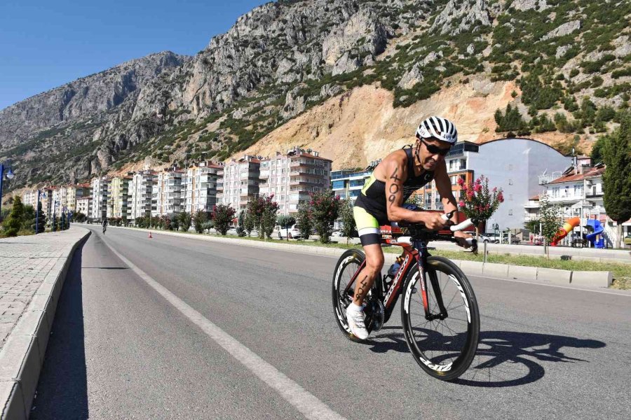 ‘demir Adam’ Standart Mesafede Türkiye Şampiyonu Oldu