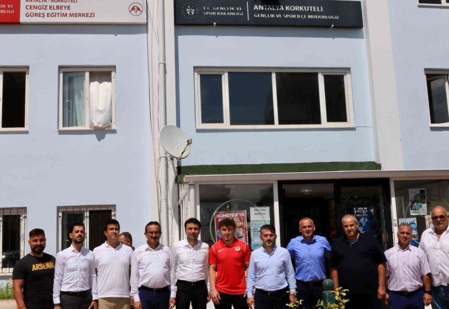 Dünya 3’üncüsü Güreşçi Altınla Ödüllendirildi