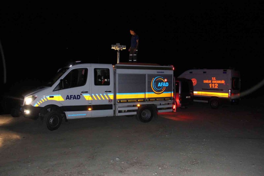 Karaman’da Baraja Düşen Hafif Ticari Araç Bulundu